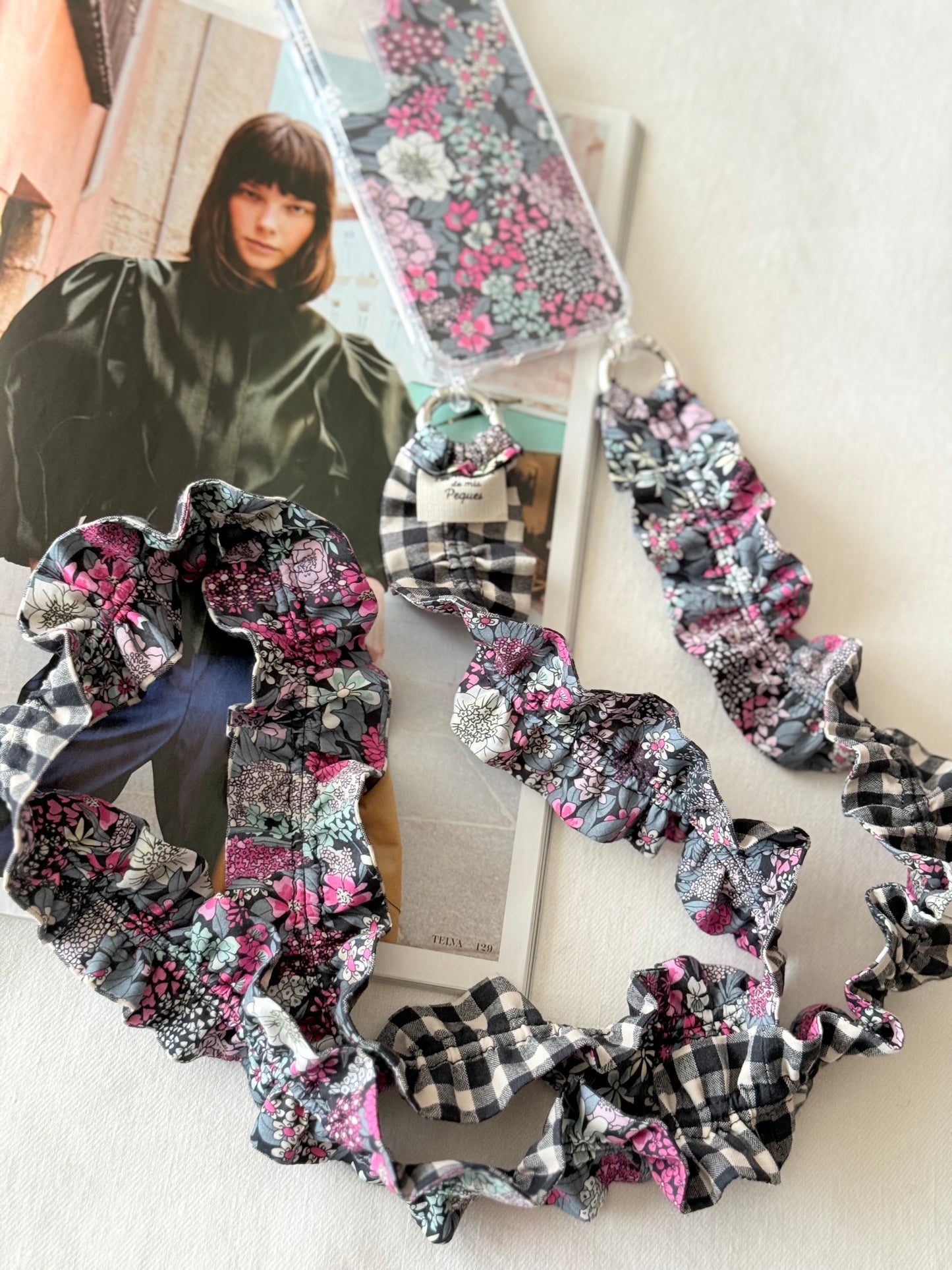 Conjunto Cuelga Movil Liberty Circus y Vichy Negro
