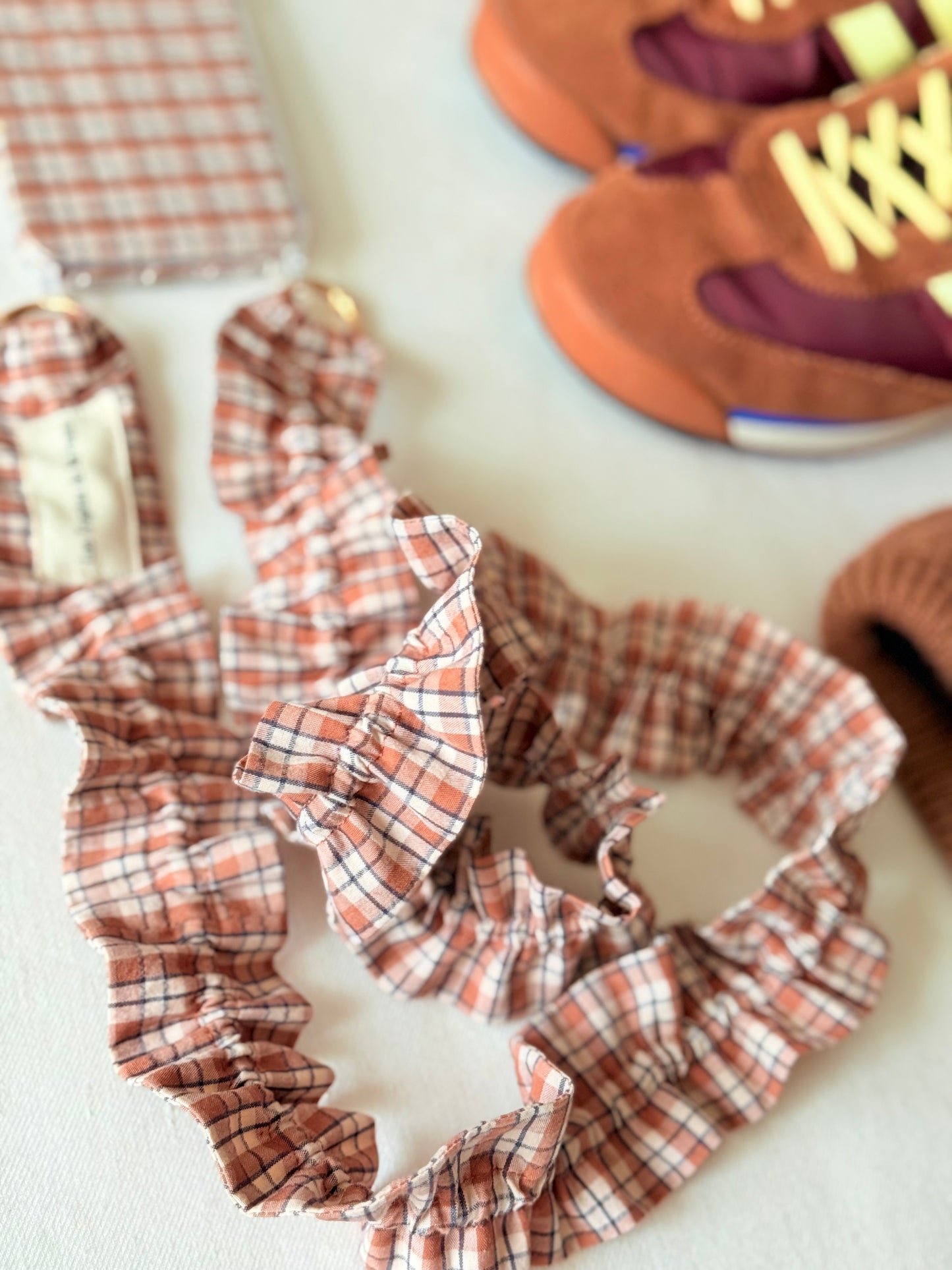 Cuelga Movil Rizado Tartan Poplar