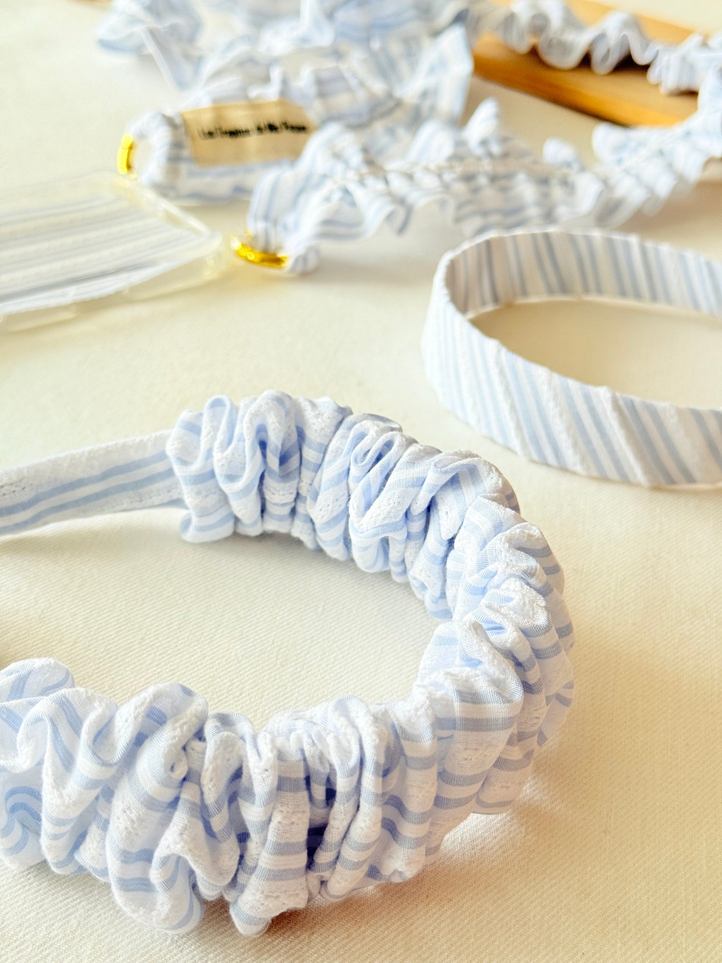 Diadema Scrunchie Bordada