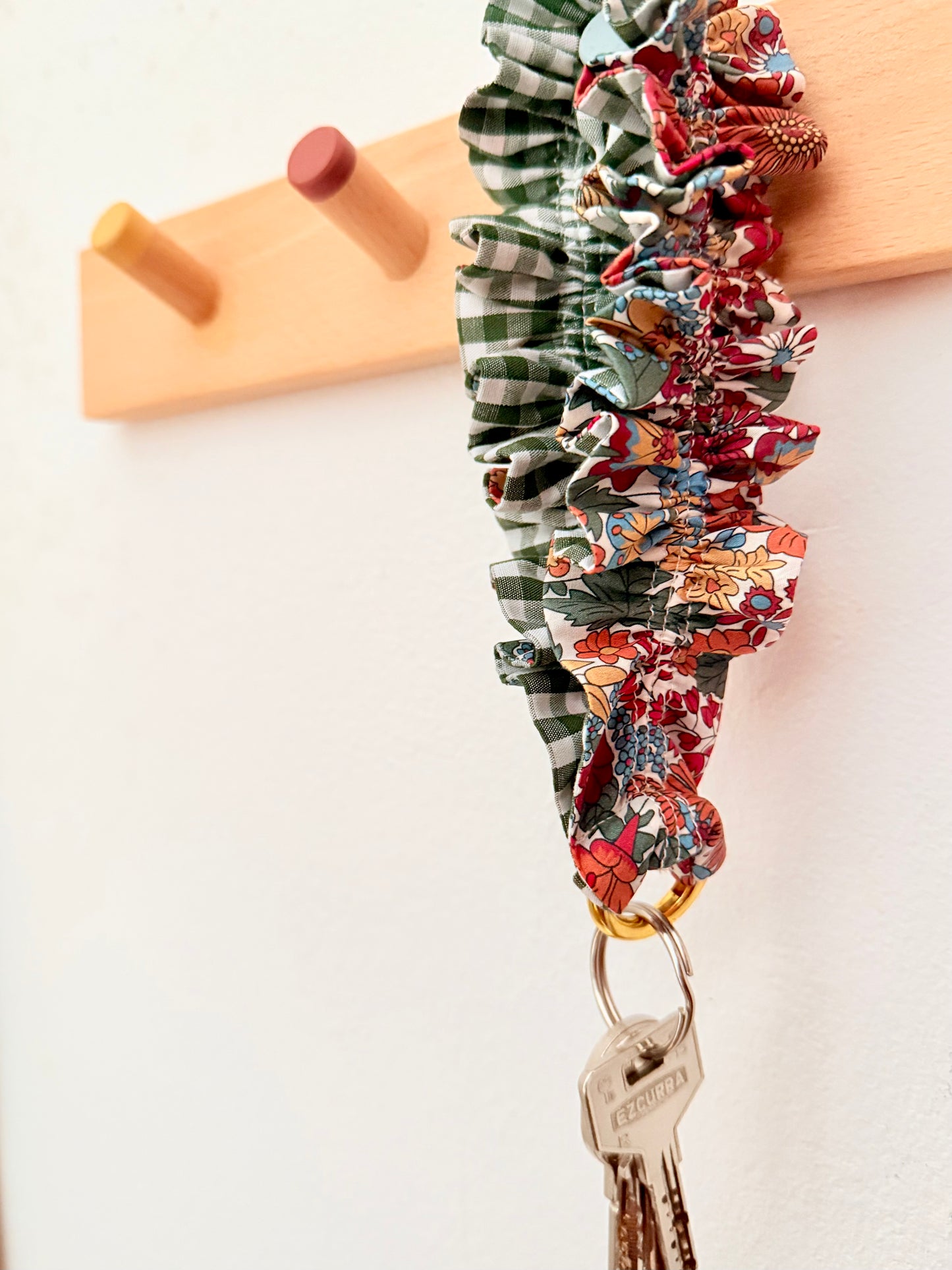 Llavero Rizado Liberty Bloom y Vichy