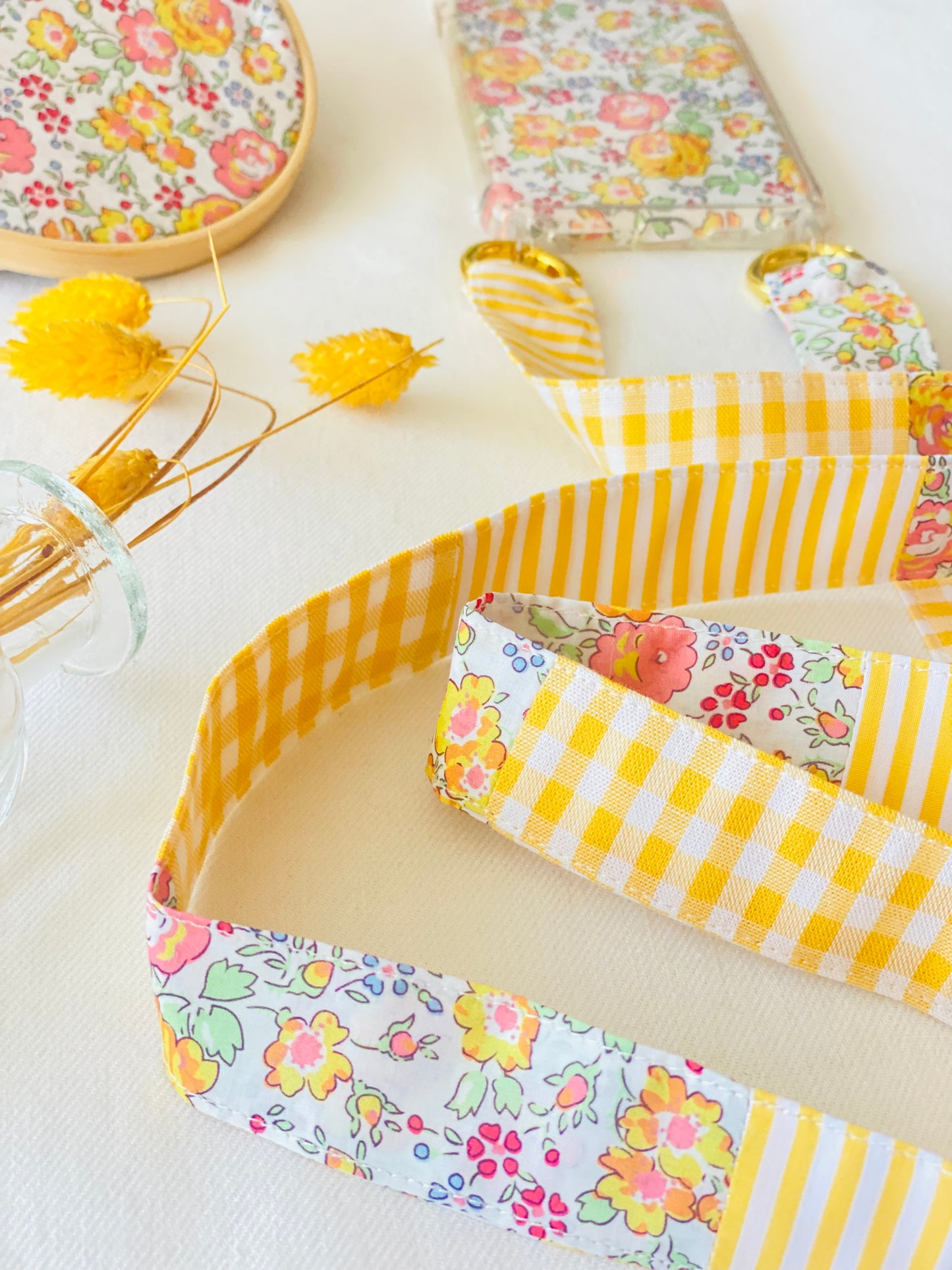 Conjunto Cuelga Movil Combinado Liberty Michelle Mostaza Vichy