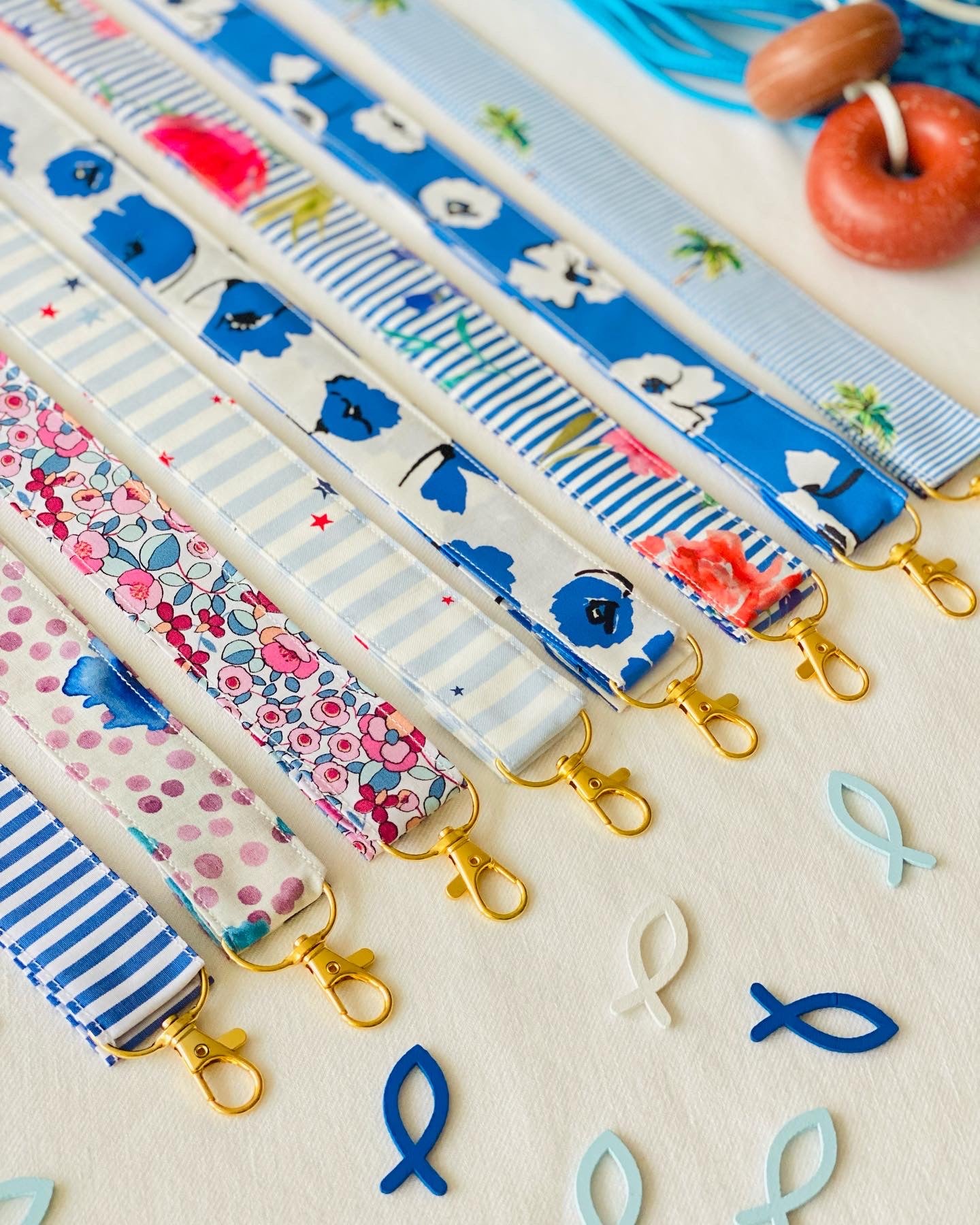 Cuelga Movil Amapolas y Lunares