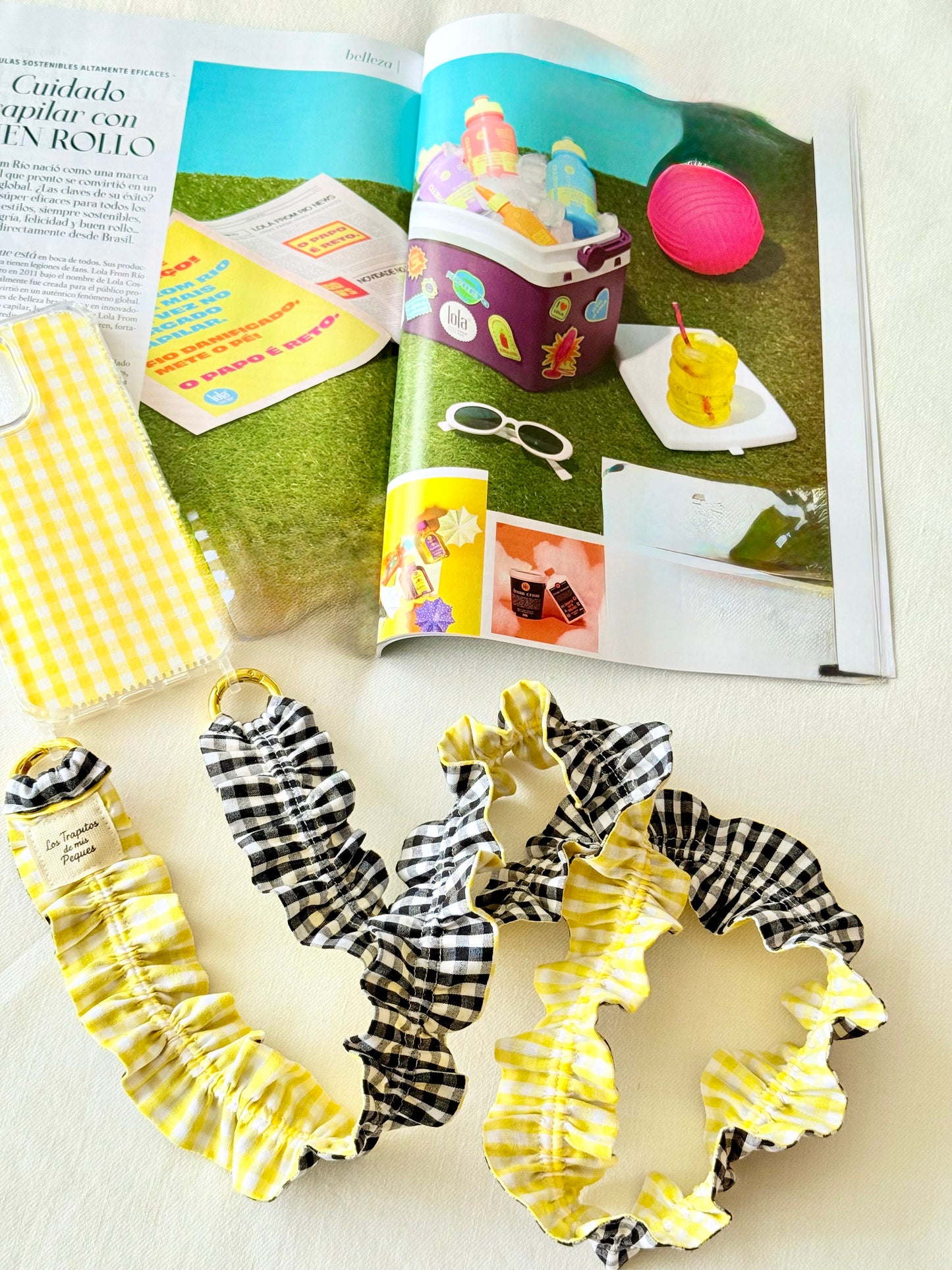 Conjunto Cuelga Movil Rizado Vichy Negro y Amarillo