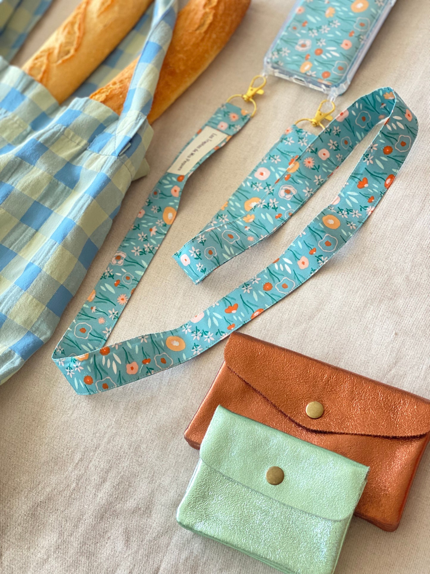 Conjunto Funda Cuelga Movil Sevington