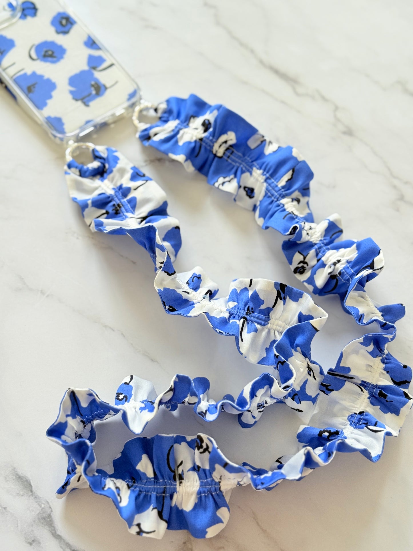 Conjunto Cuelga Movil Rizado Amapolas, funda Blanca