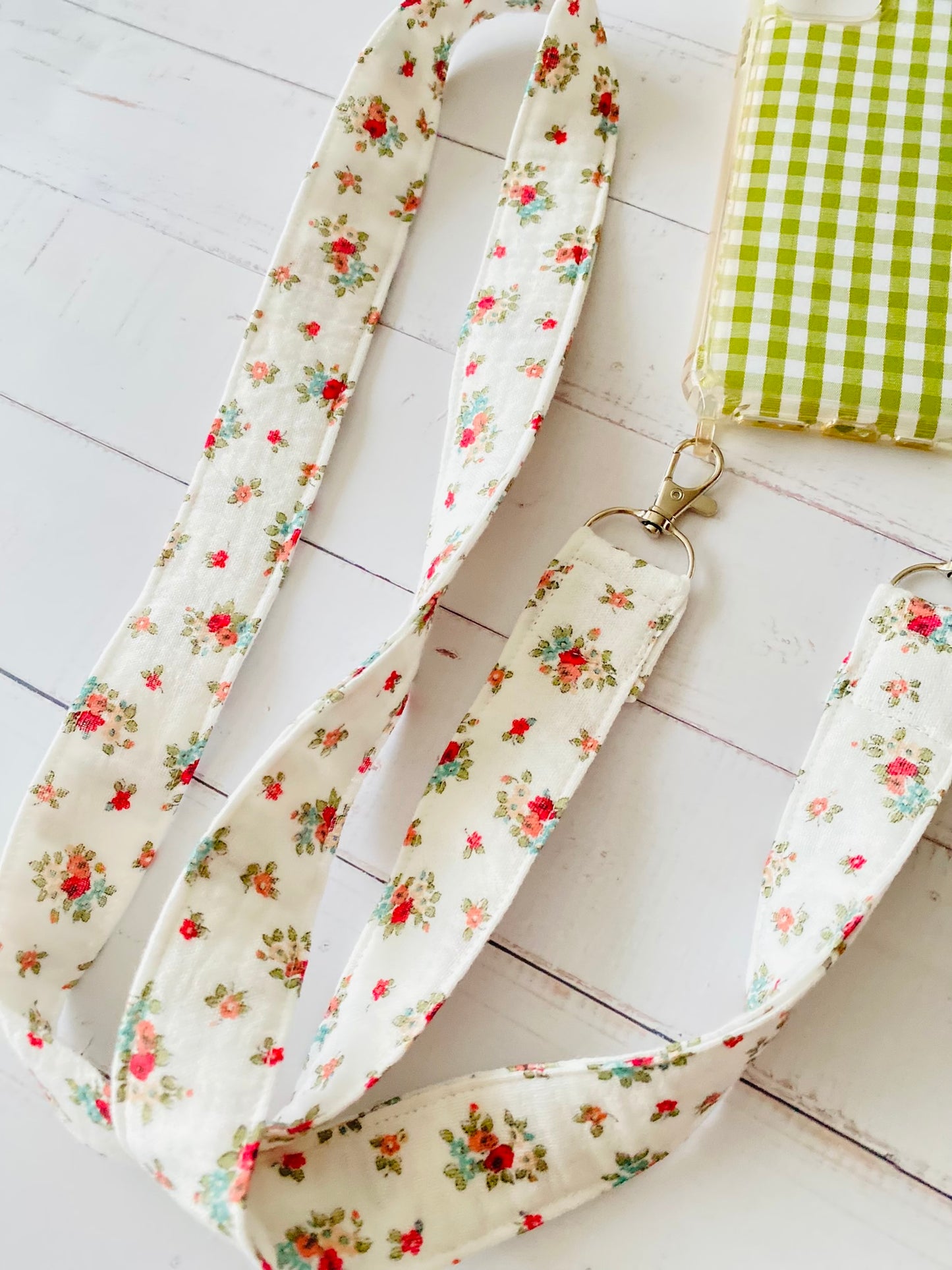 Conjunto Funda Cuelga Movil Betanzos