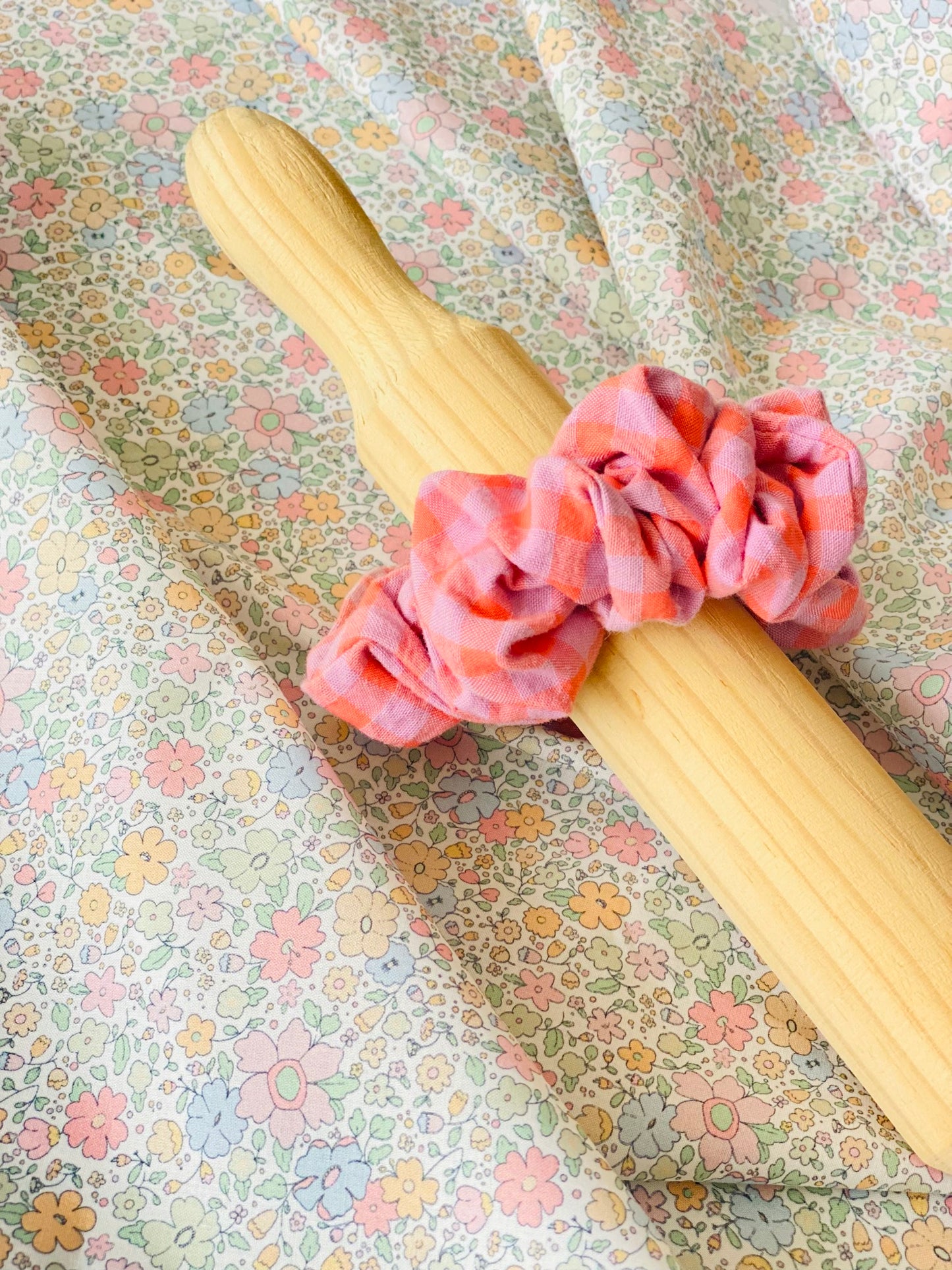 Scrunchie Vichy Lila y Naranja