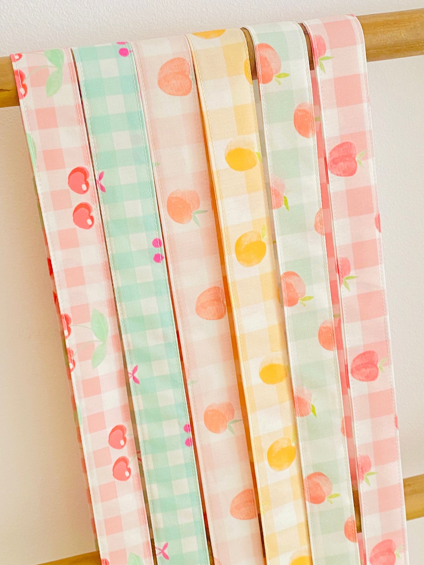 Conjunto Cuelga Movil Manzanas Vichy Coral