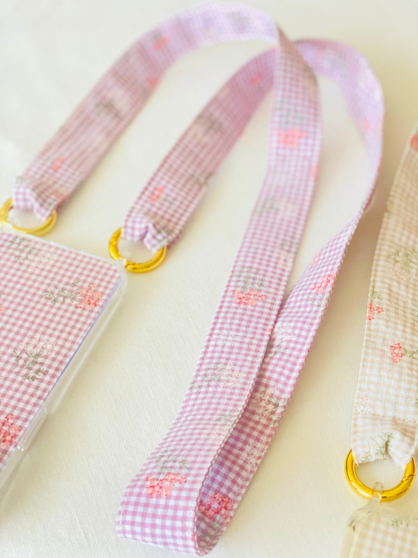 Conjunto Funda Cuelga Movil Coventry