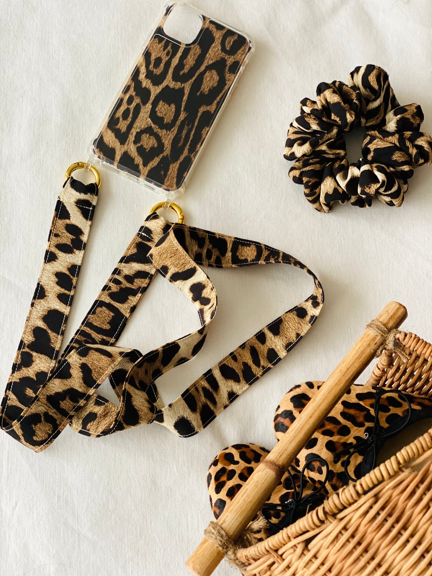 Conjunto Funda Leopardo