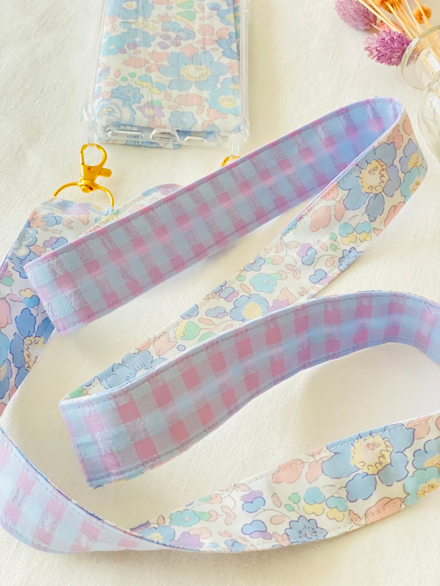 Cuelga Movil Combinado Liberty Betsy Malva y Vichy