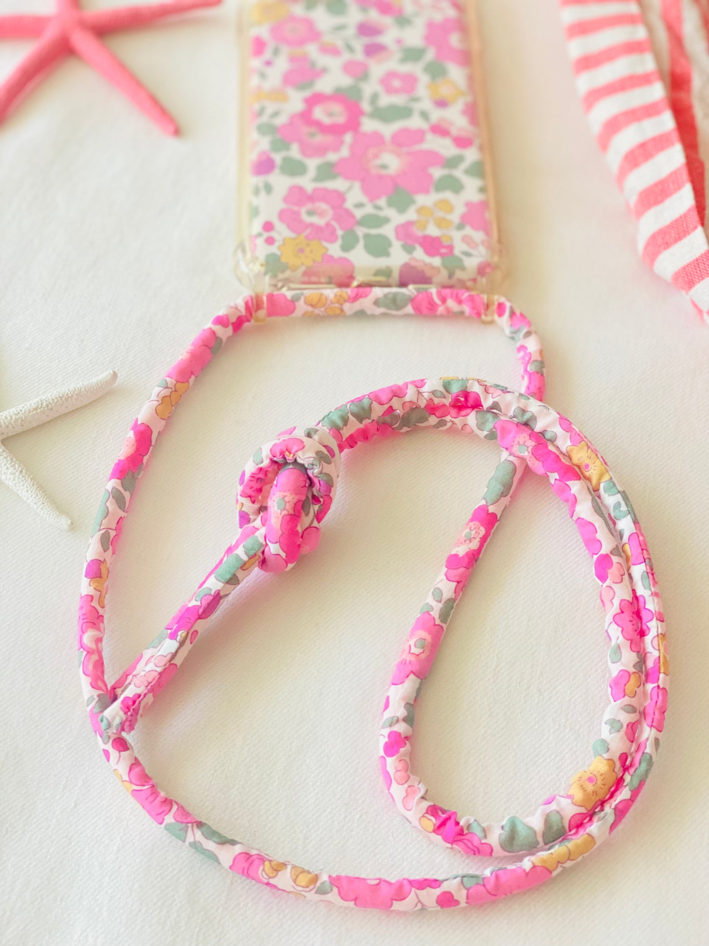 Conjunto Cuelga Movil Liberty Larne (cordón)