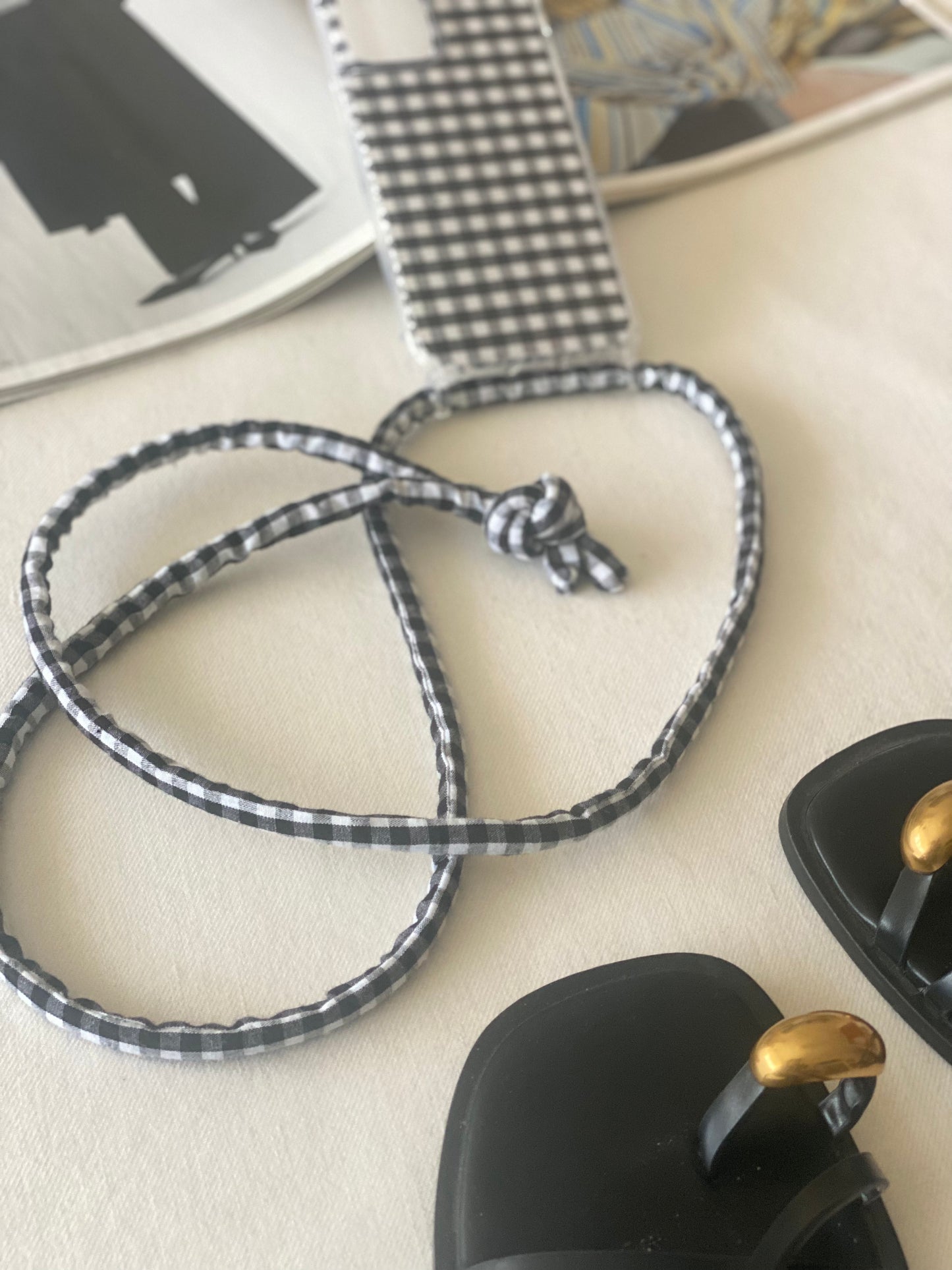 Conjunto Funda Cuelga Movil Vichy Negro (cordón)