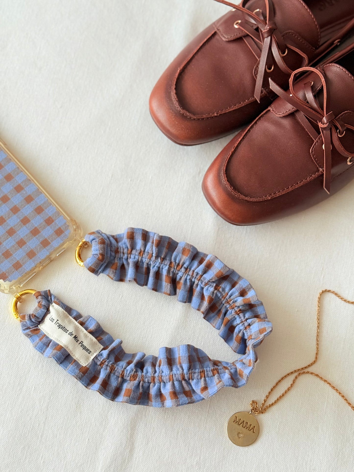 Conjunto Cuelga Movil Rizado Corto Vichy Azul y Marrón