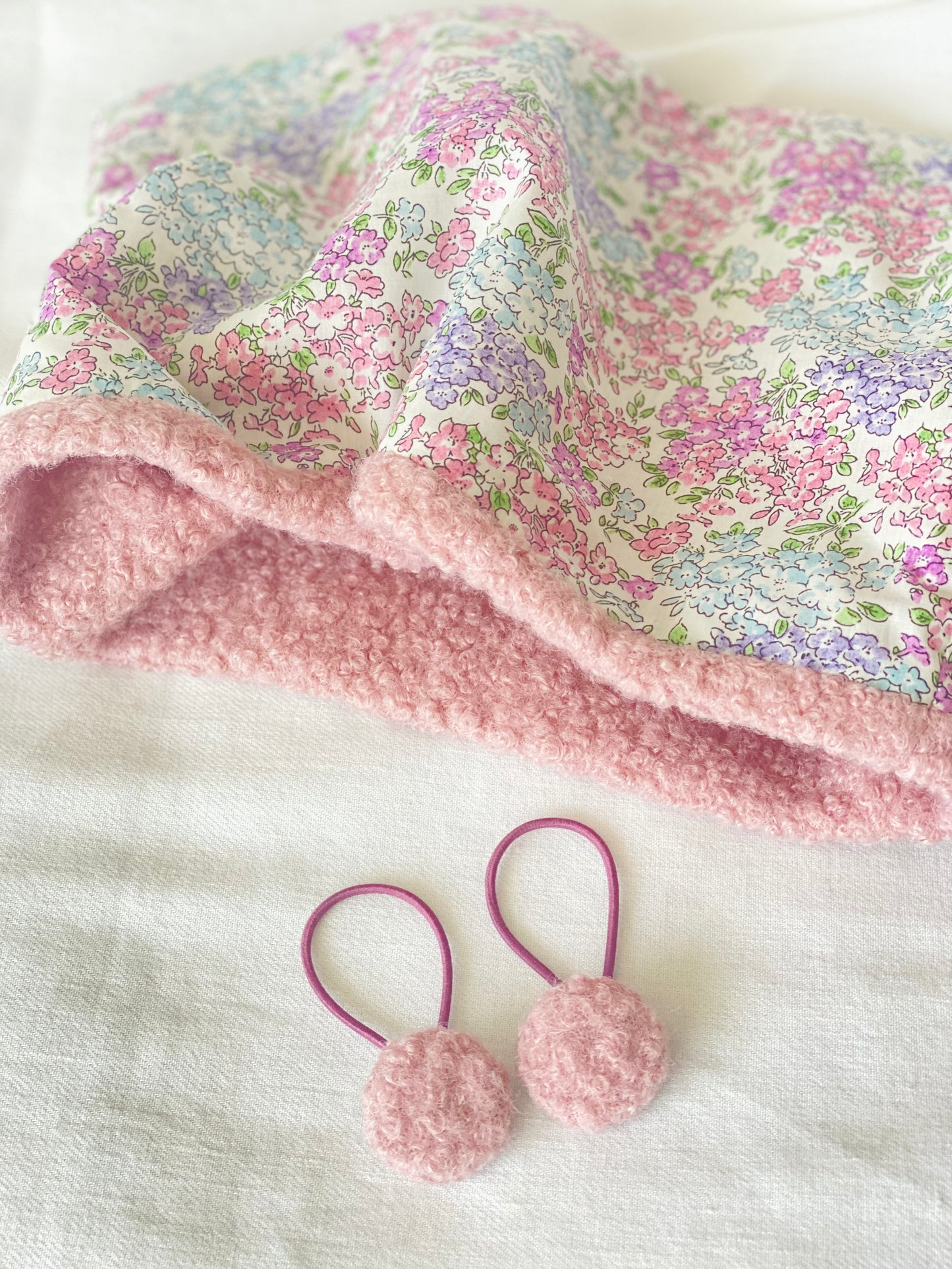 Coletero Botón Peluche Rosa