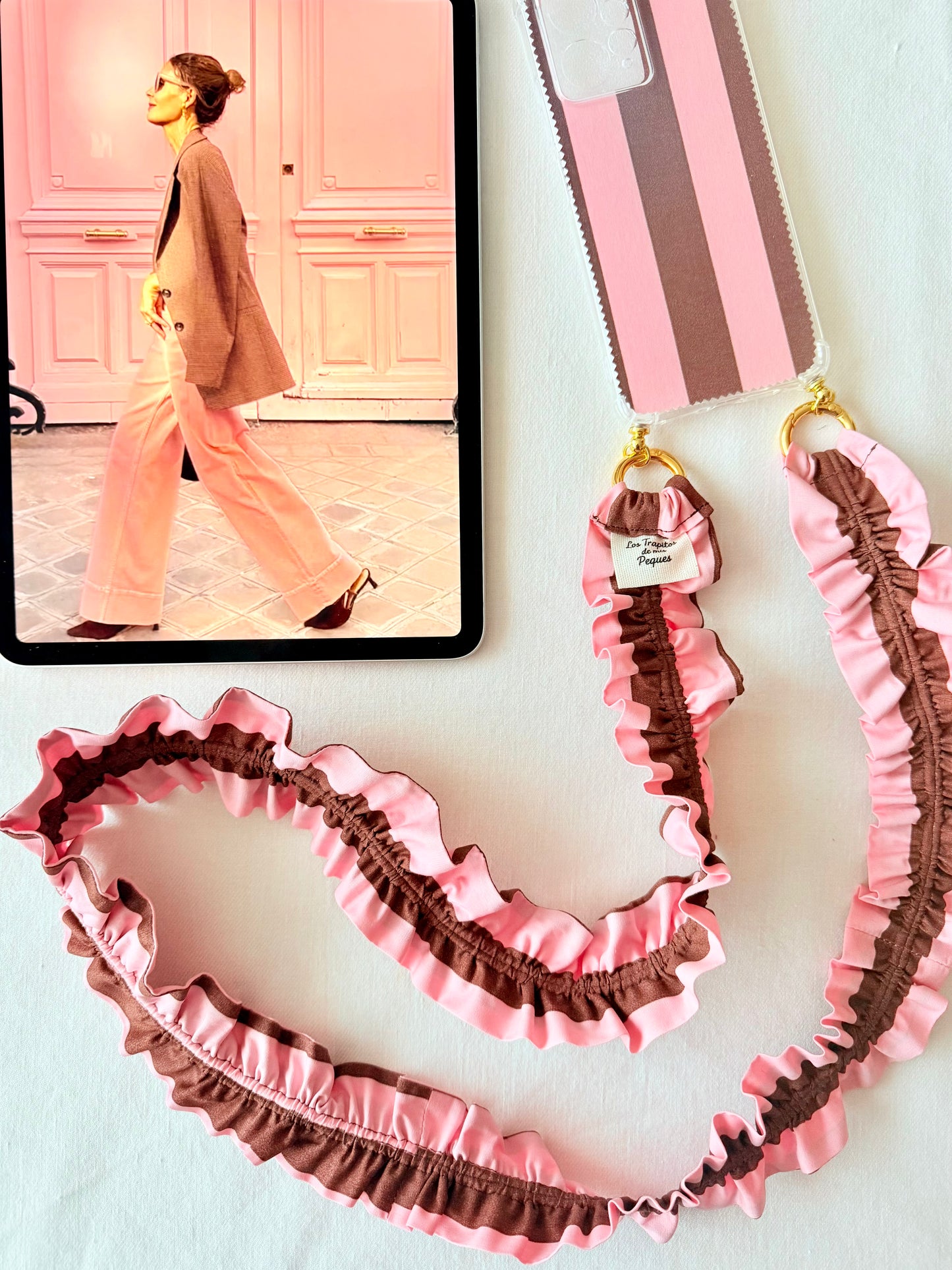 Conjunto Cuelga Movil Rayas Rosa y Chocolate