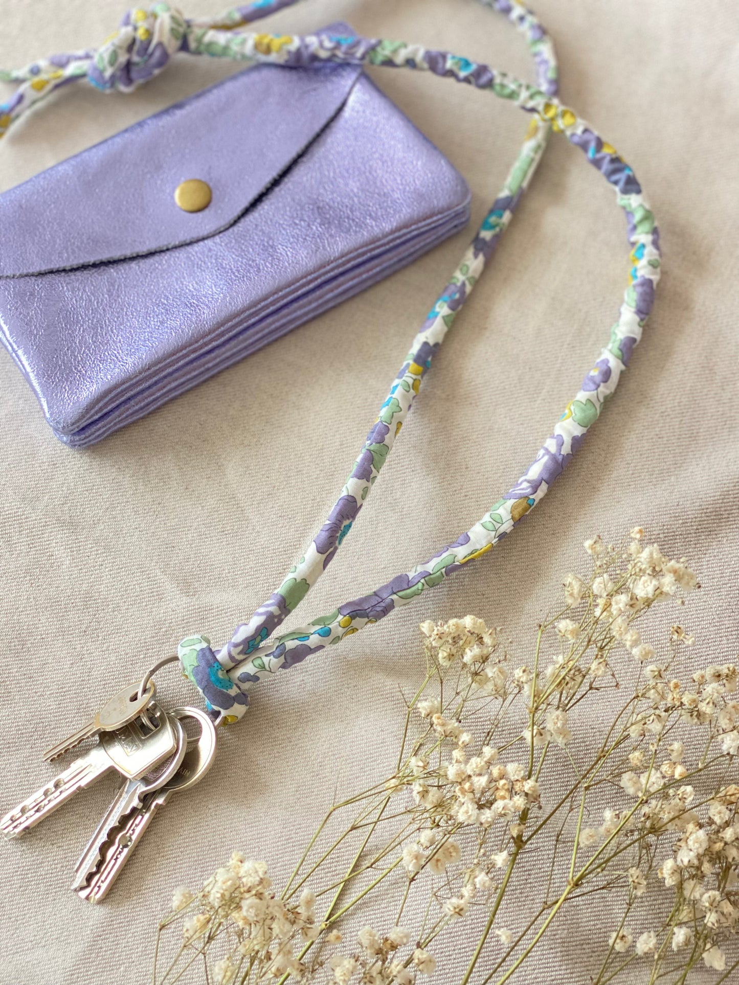Cuelga Llaves / Landyards Cordon Liberty Betsy Lila