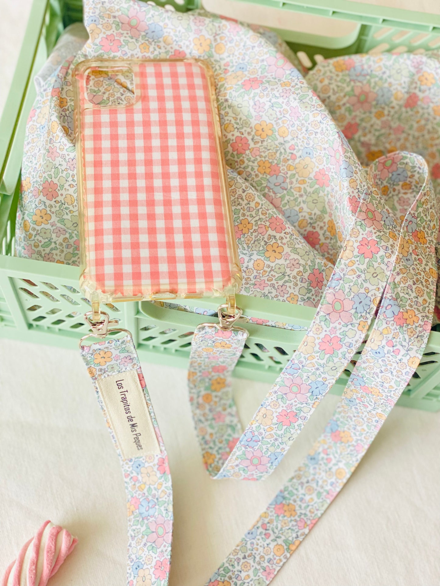 Cuelga Movil Liberty Windsor y Vichy Rosa