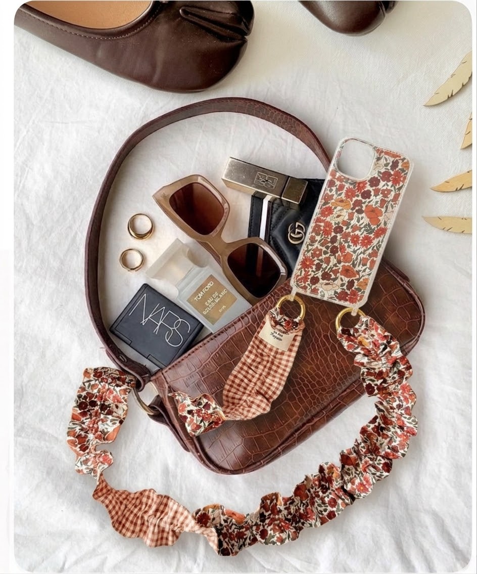 Conjunto Cuelga Movil Liberty Tanna Marrón y Vichy Marrón