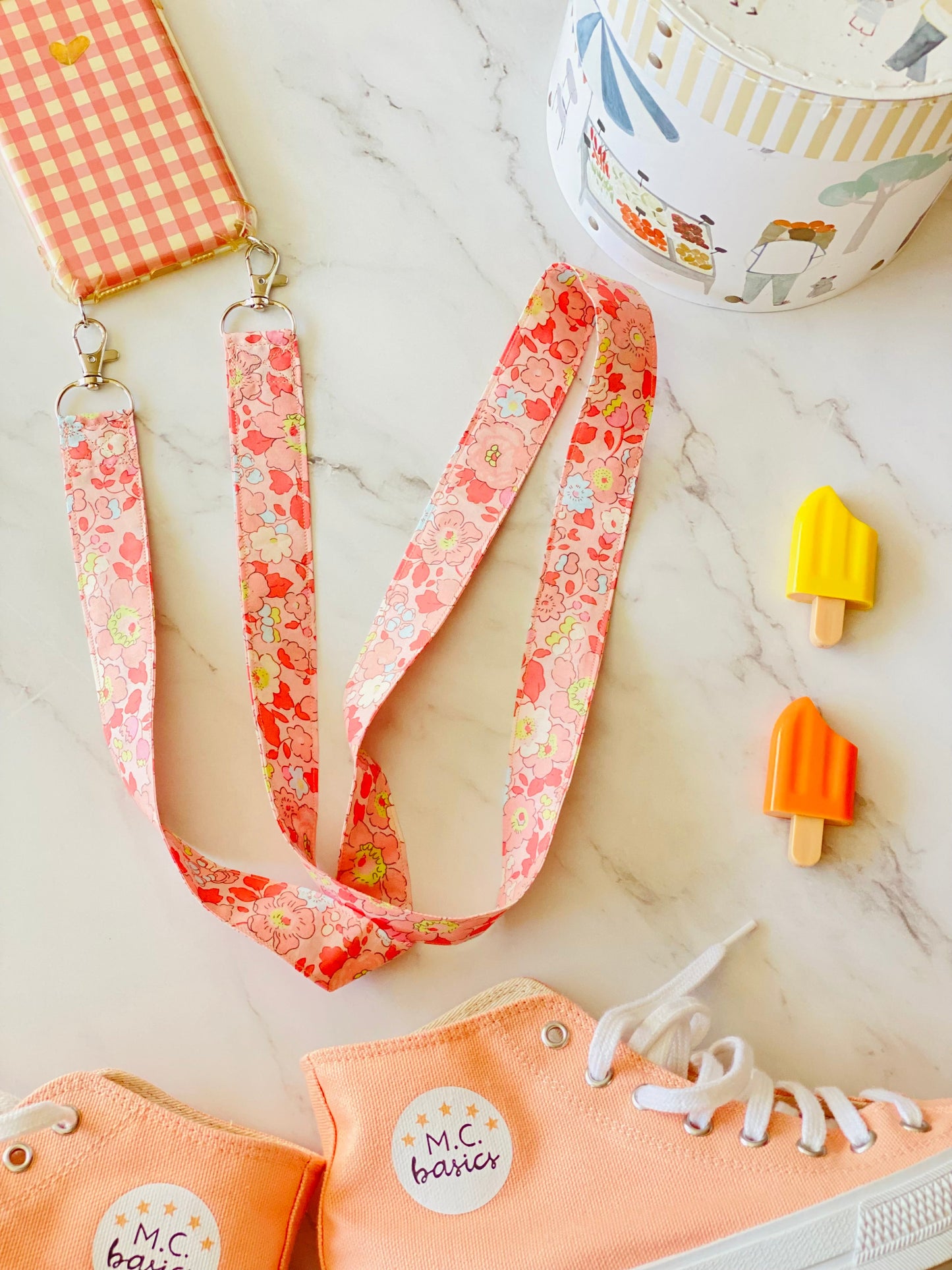 Cuelga Movil Liberty Coral