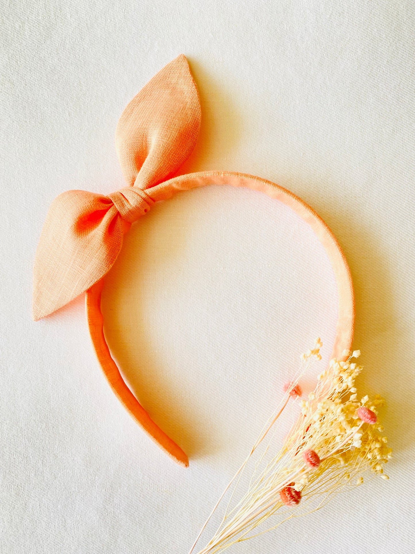 Diadema Orejitas Lino Coral