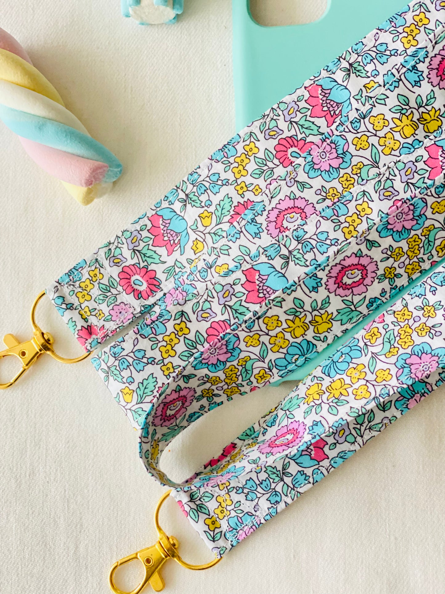 Cuelga Movil Liberty Penny