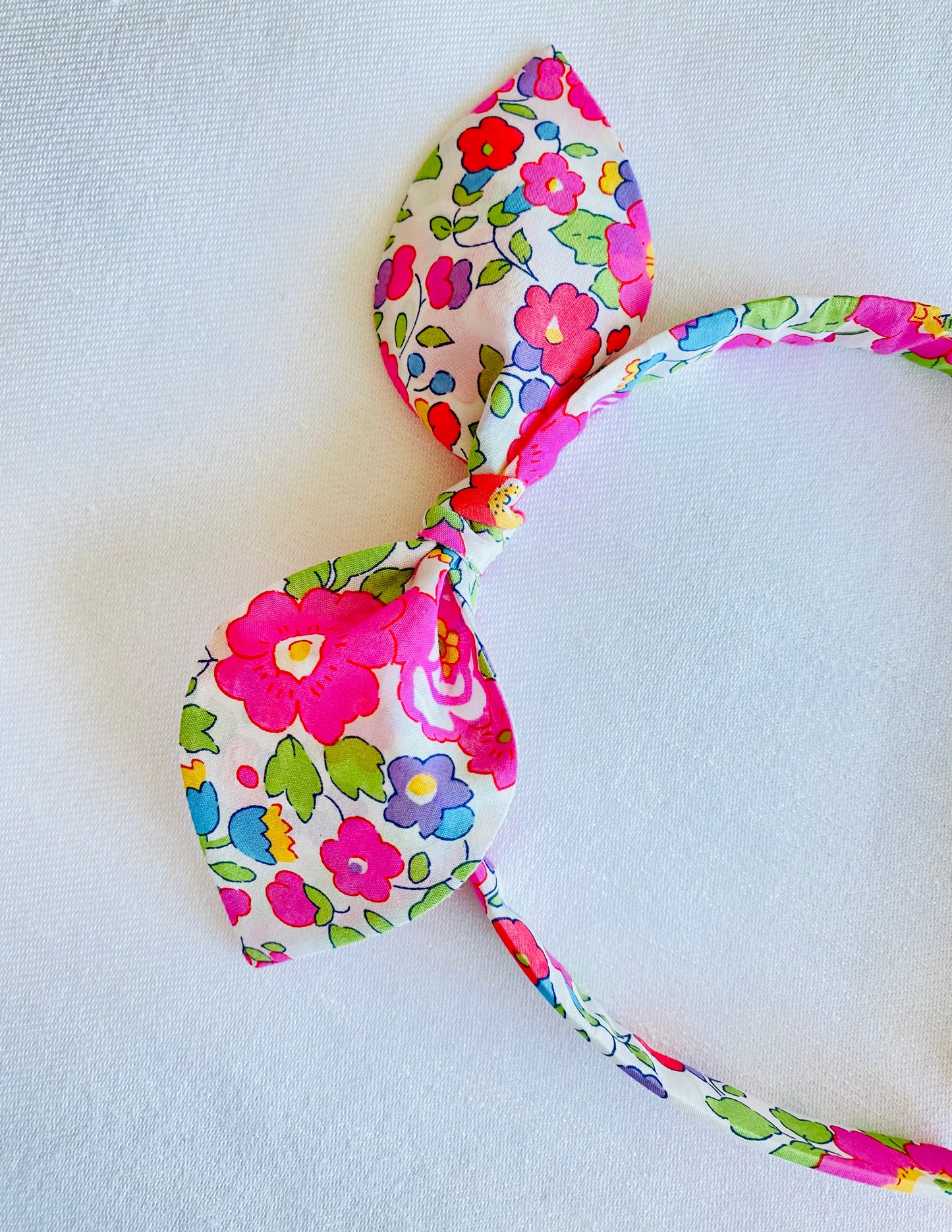 Diadema Orejitas Liberty Betsy Fresa