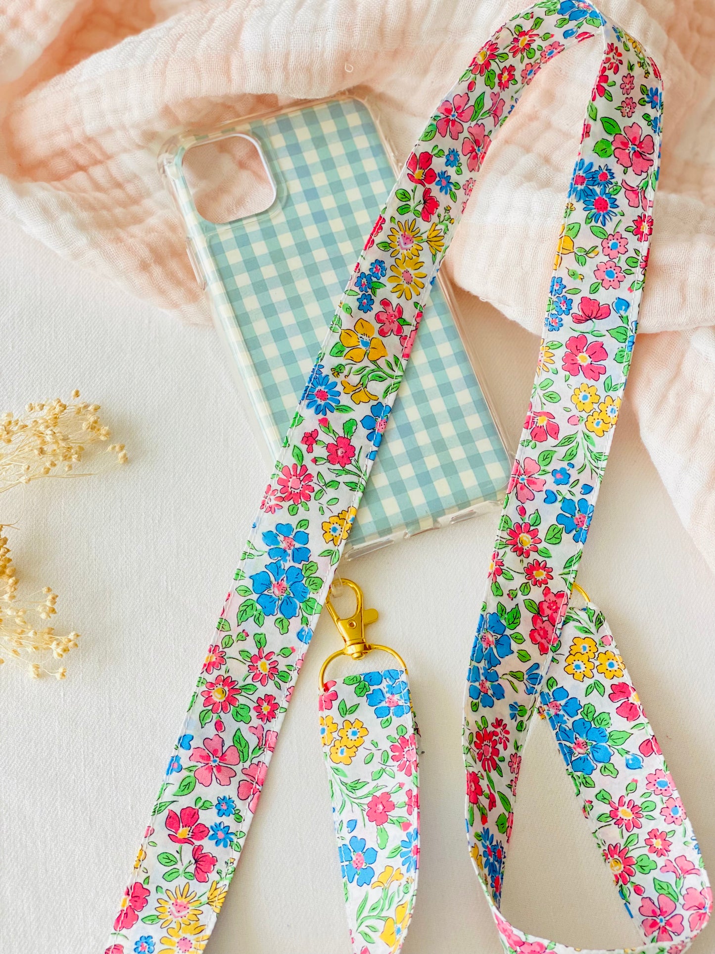 Cuelga Movil Liberty Brunilda