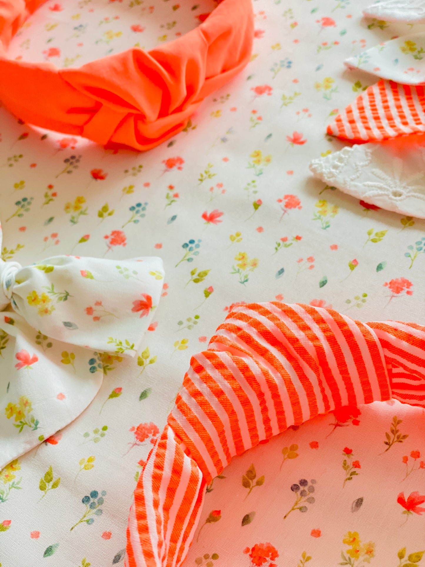 Diadema Nudo Rayas Naranja Flúor