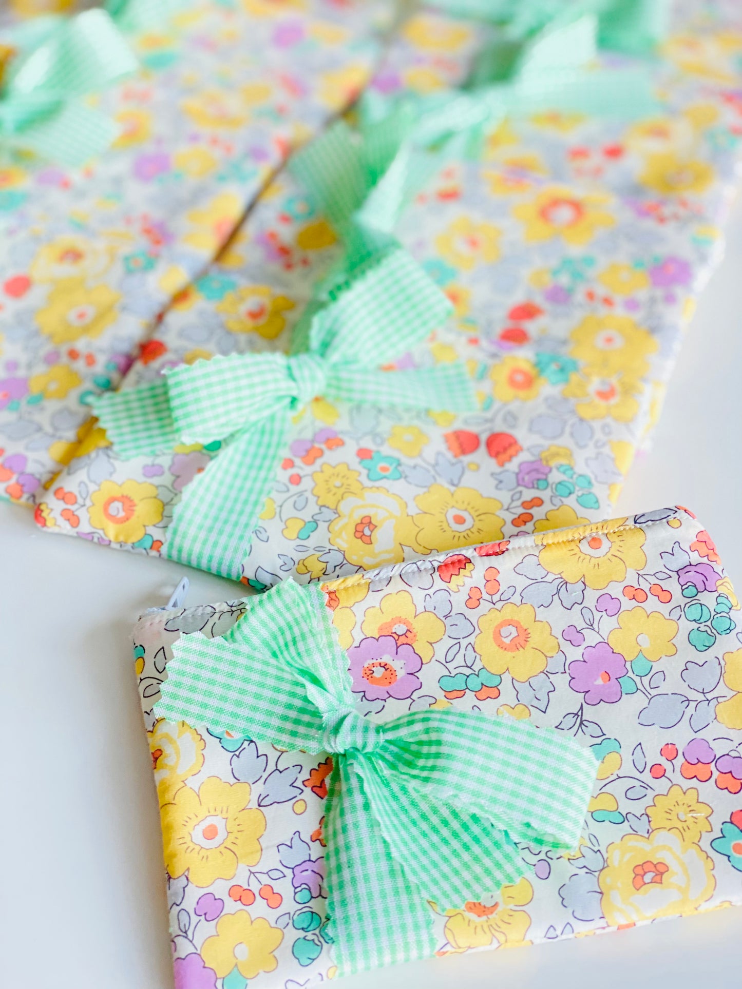Monedero Liberty Betsy Amarillo