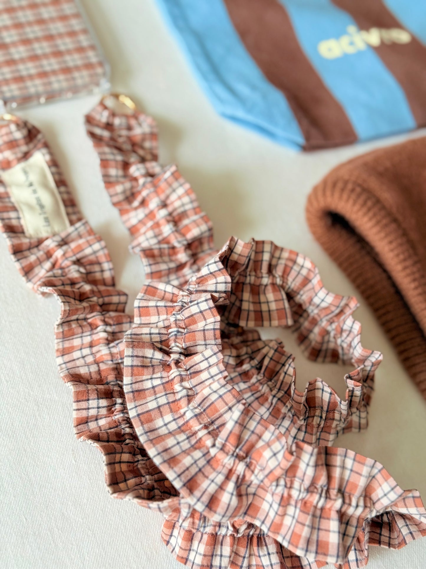 Cuelga Movil Rizado Tartan Poplar