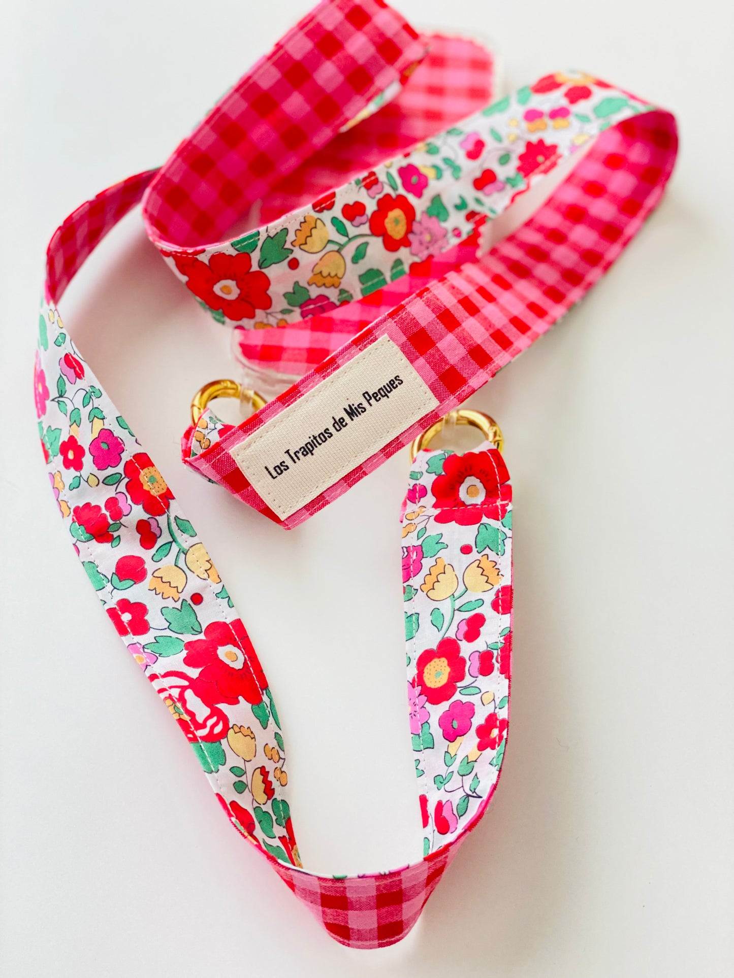 Conjunto Cuelga Movil Liberty Betsy Rojo y Vichy Fresa y Rojo