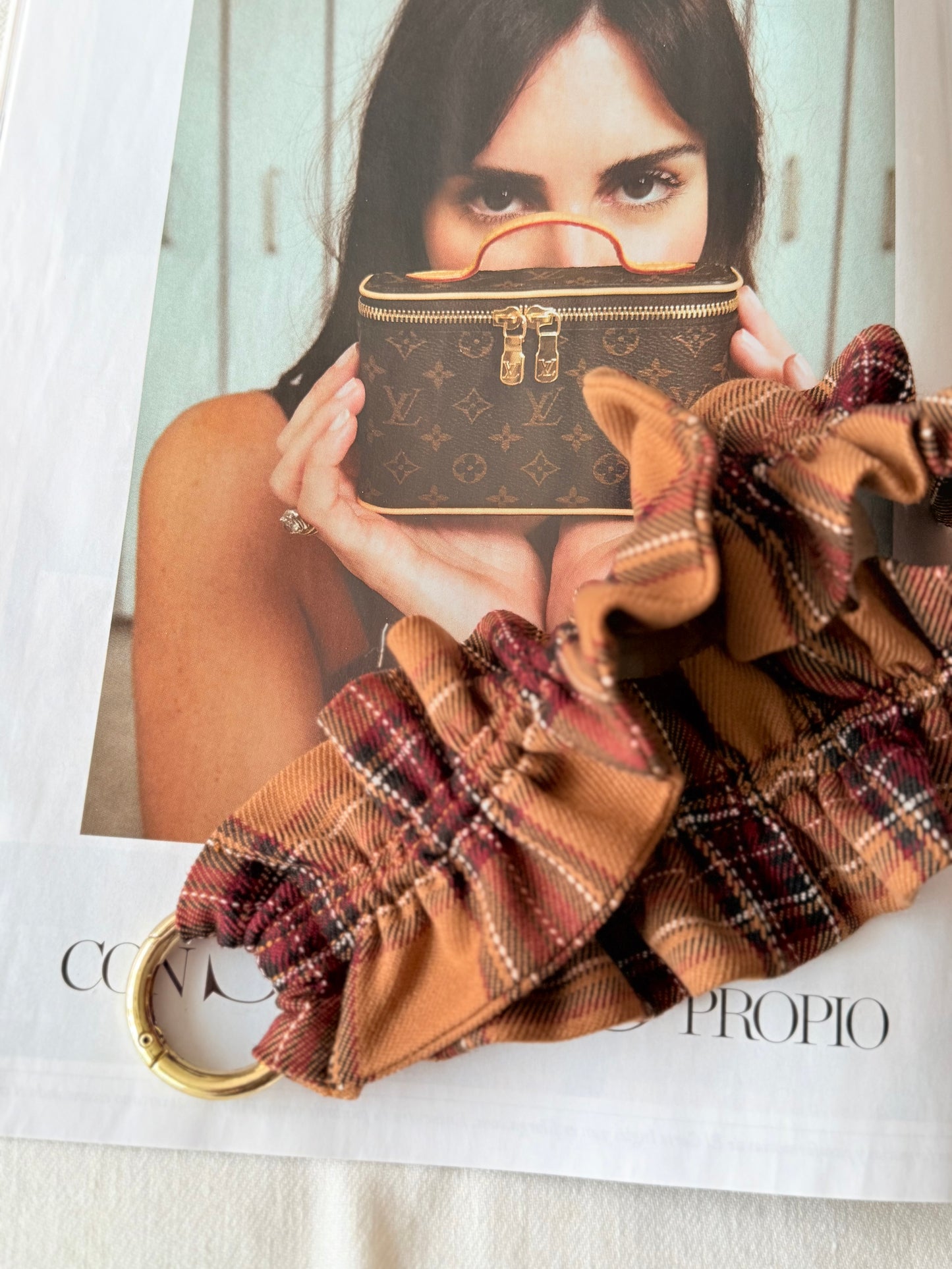 Llavero Rizado Tartan Chocolate