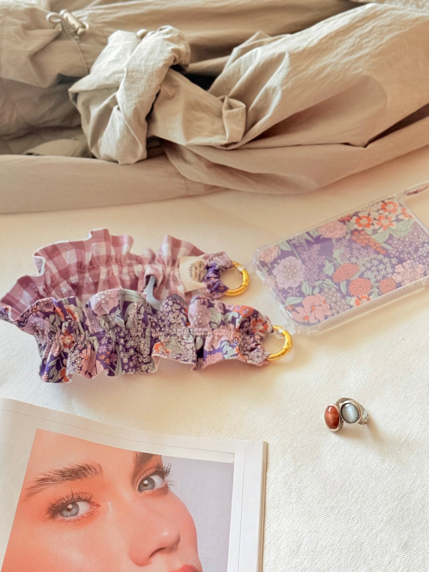 Conjunto Cuelga Movil Rizado Corto Liberty Gerberoy  y Vichy Lila