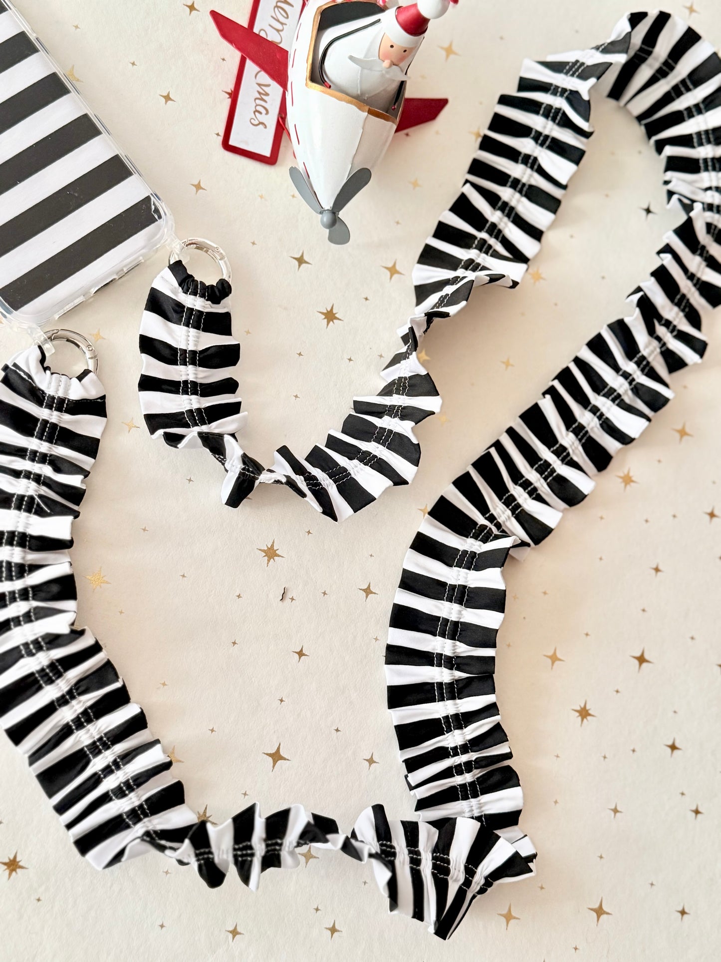 Conjunto Cuelga Movil Rayas Negro y Blanco