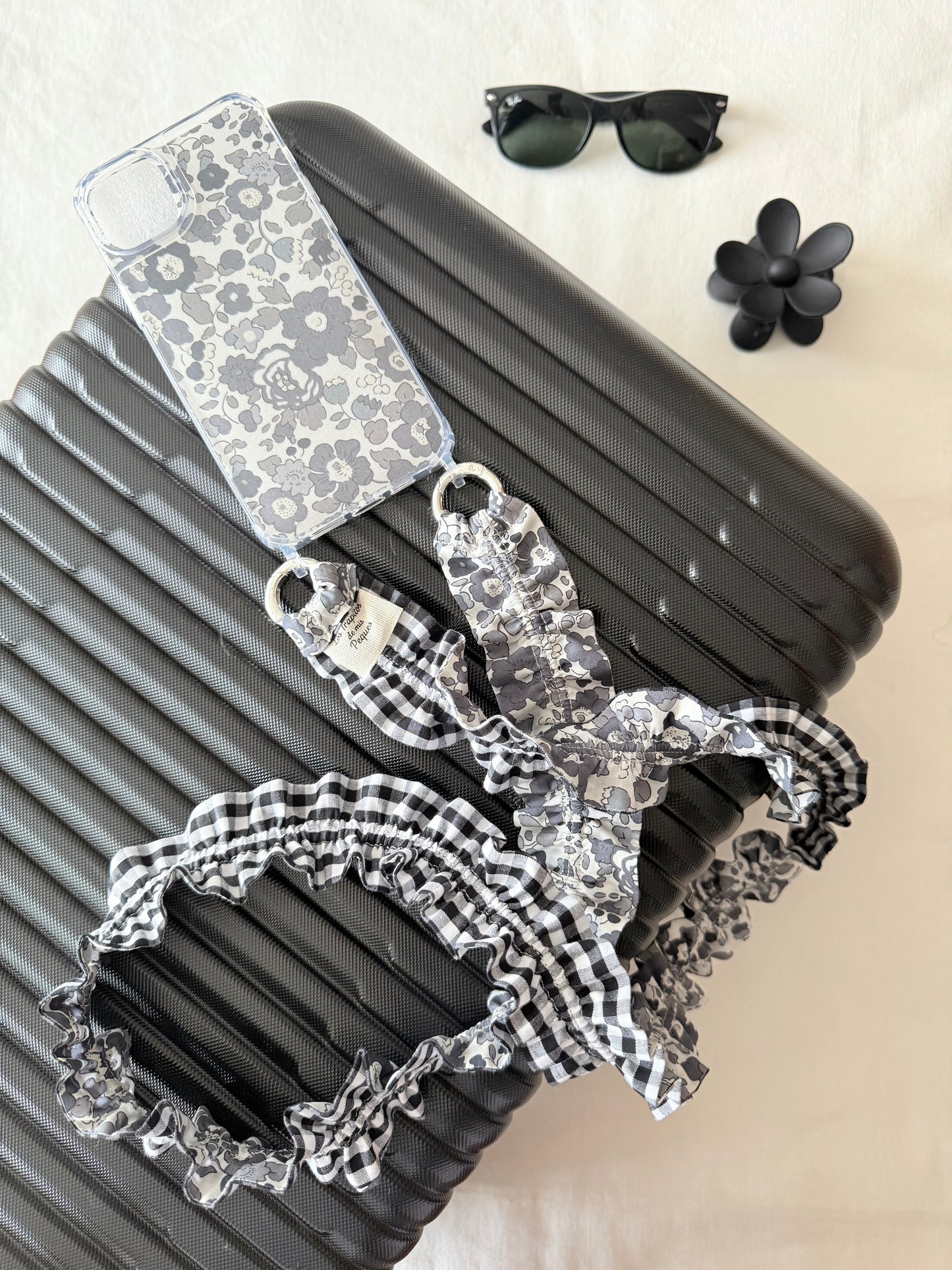 Conjunto Cuelga Movil Rizado Liberty Betsy Gris y Vichy