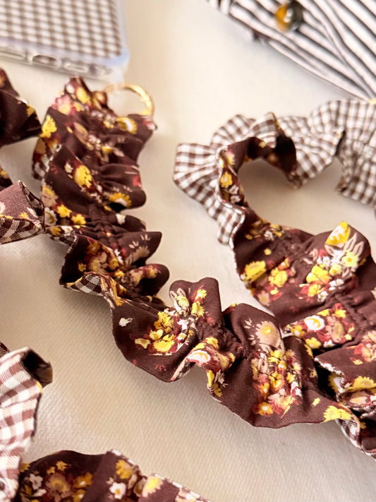 Conjunto Cuelga Movil Rizado Corto Dublín y Vichy Chocolate
