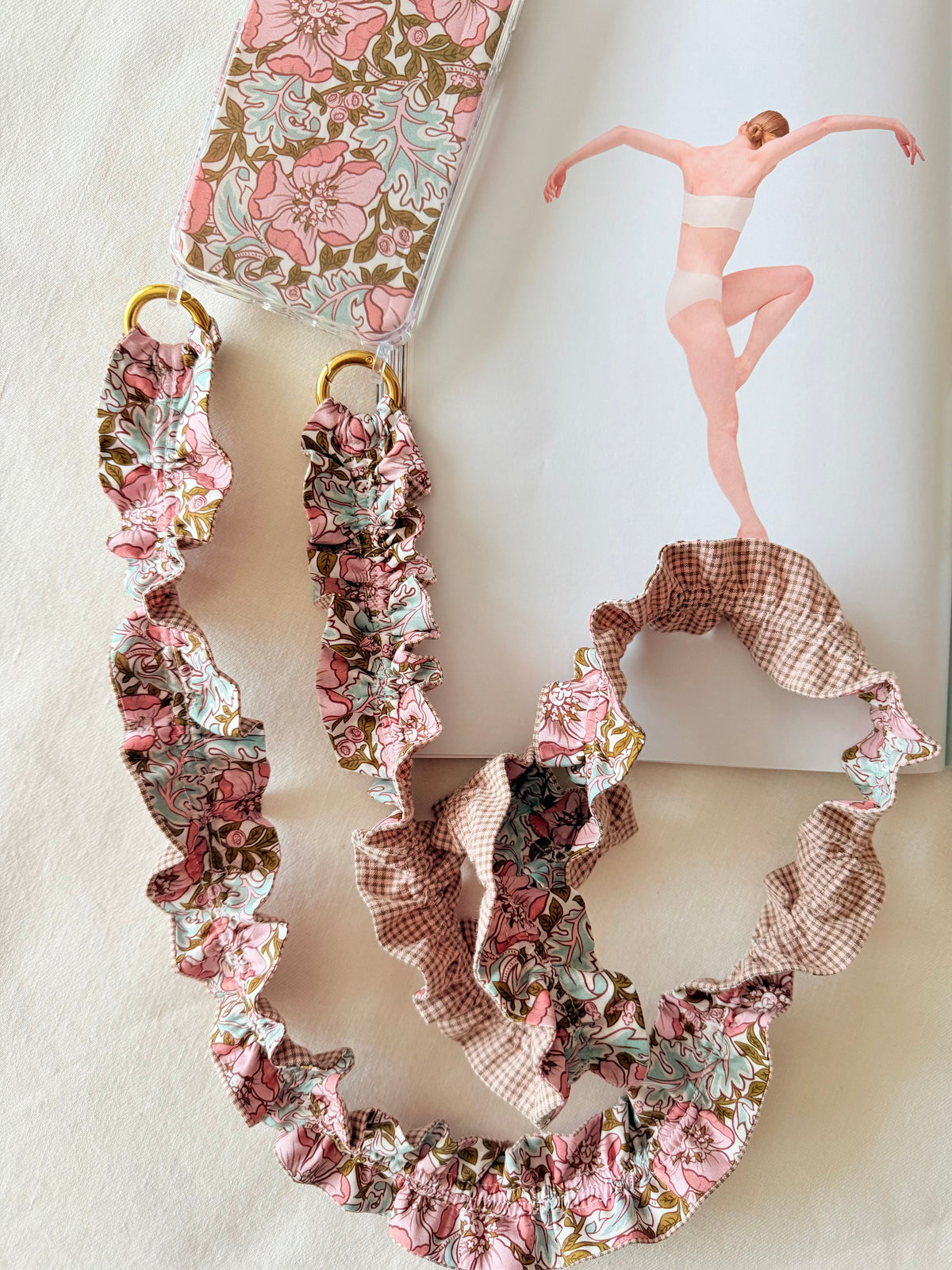 Conjunto Cuelga Móvil Rizado Liberty Brochant y Vichy
