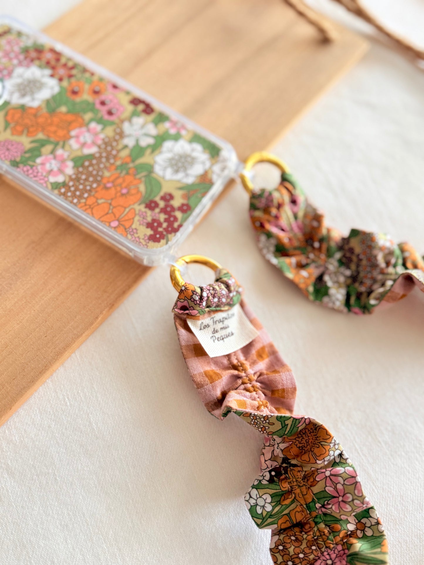 Conjunto Cuelga Movil Rizado Liberty Kynance y Vichy Marrón