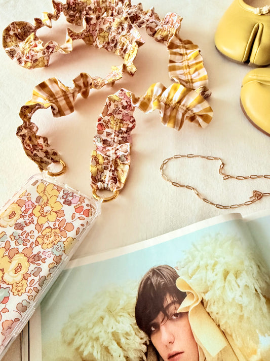 Conjunto Cuelga Movil Liberty Betsy Vainilla y Vichy