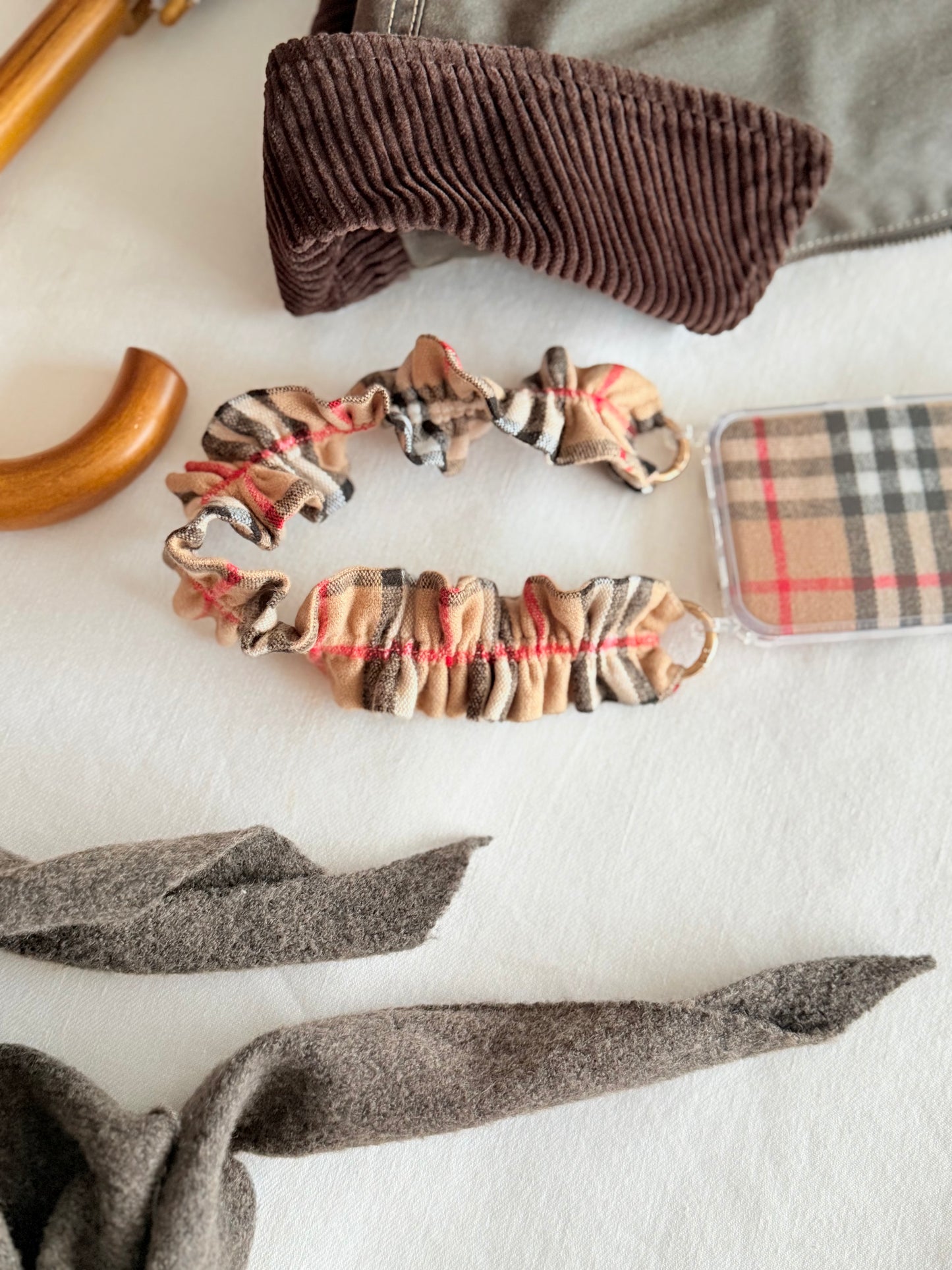 Conjunto Cuelga Movil Rizado Corto Tartán Telby