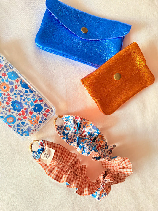 Conjunto Cuelga Movil Rizado Corto Liberty Kensinton