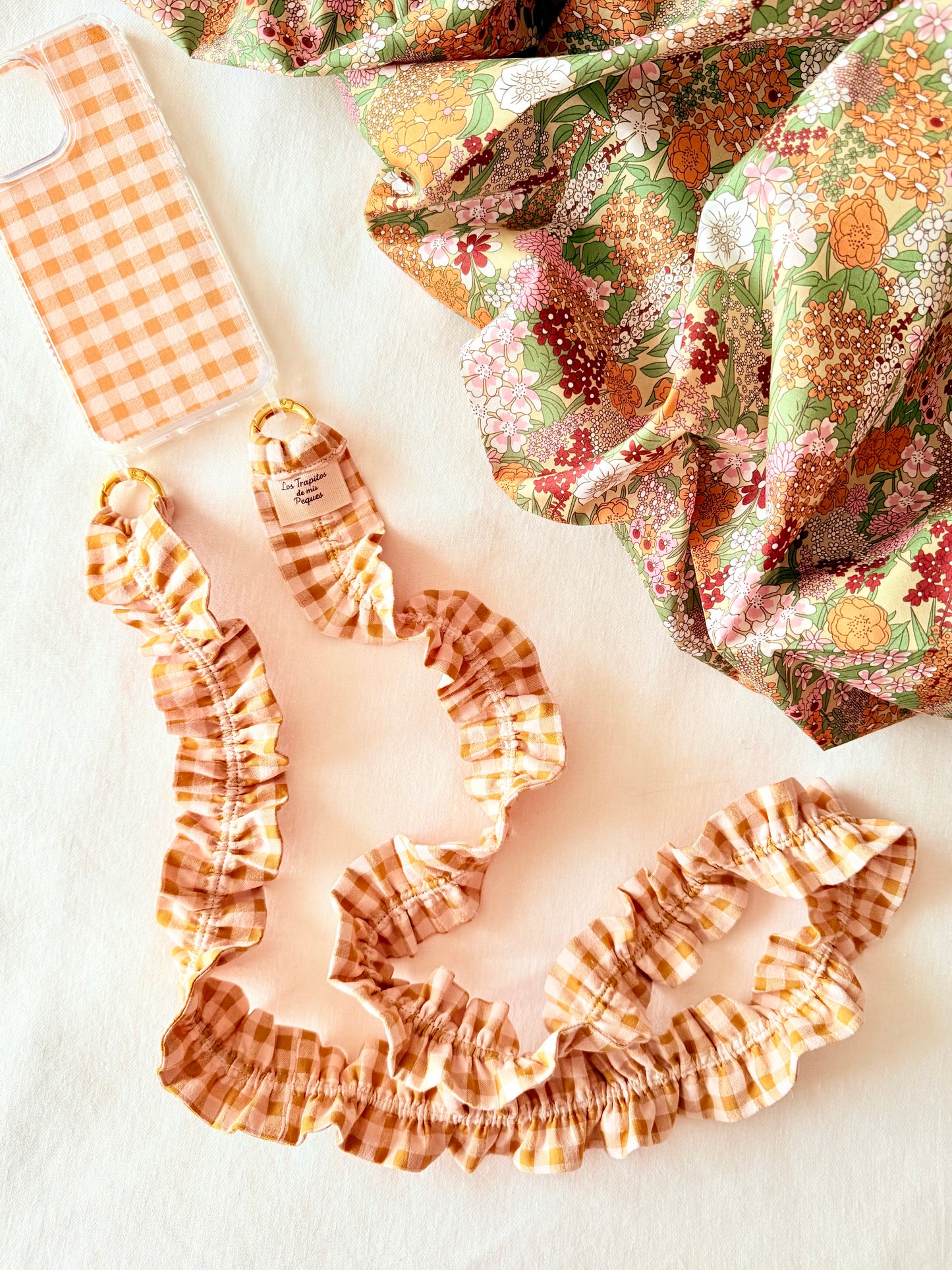 Conjunto Cuelga Movil Rizado Vichy Caramelo