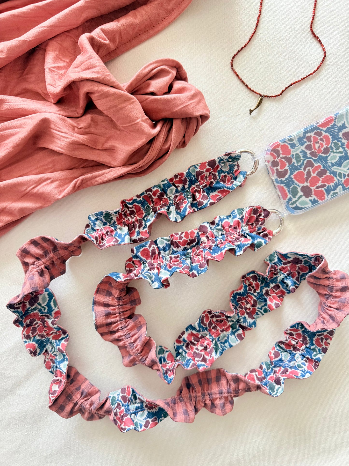 Conjunto Cuelga Móvil Rizado Liberty Bibury y Vichy