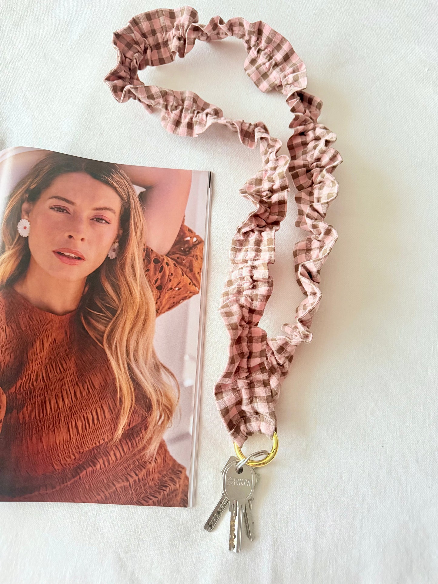 Cuelga Llaves / Landyards Rizado Vichy Rosa y Marrón