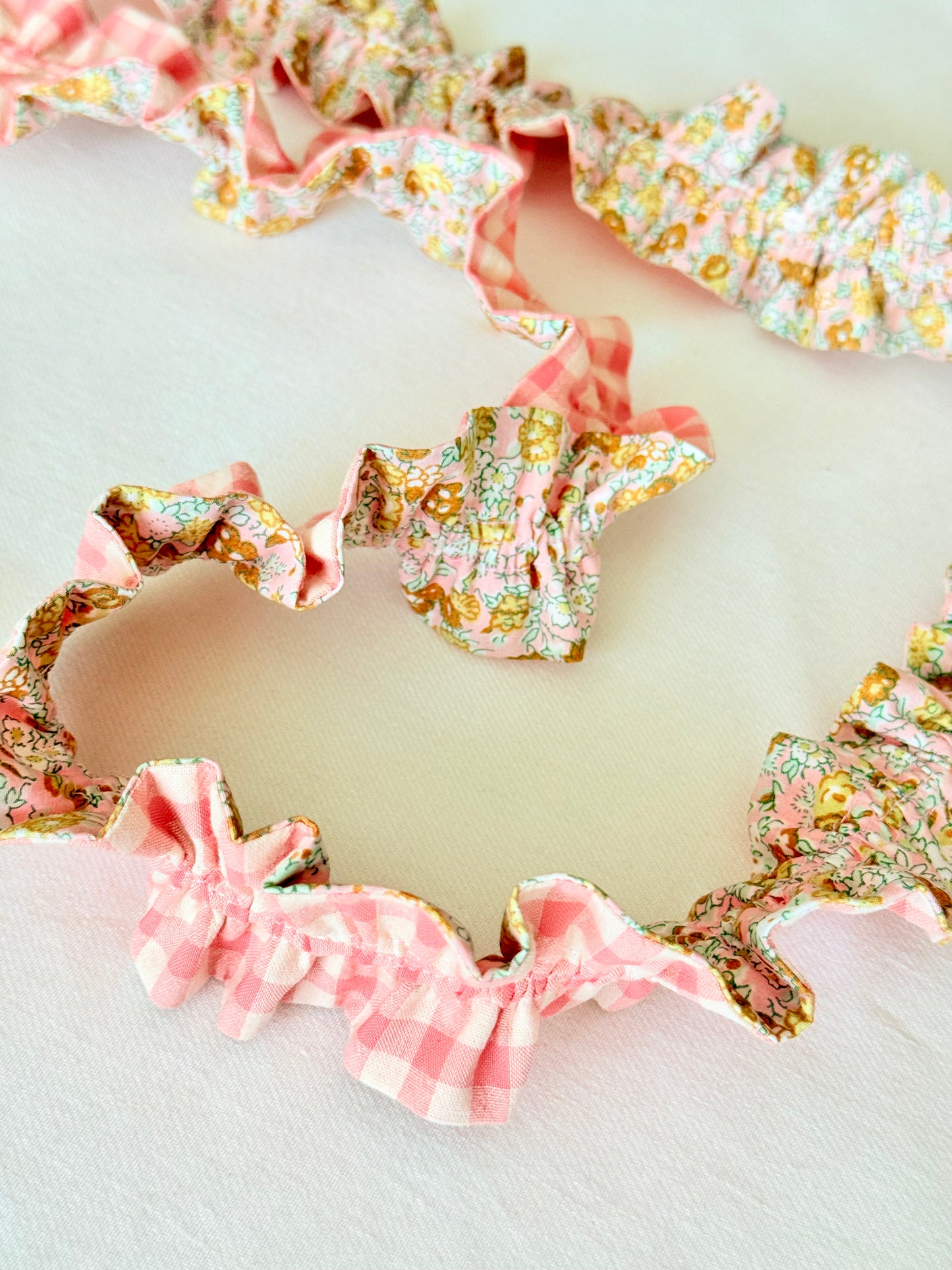 Conjunto Cuelga Movil Rizado Mireia y Vichy