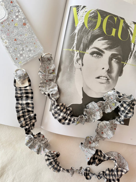 Conjunto Cuelga Movil Liberty Hartland y Vichy Negro