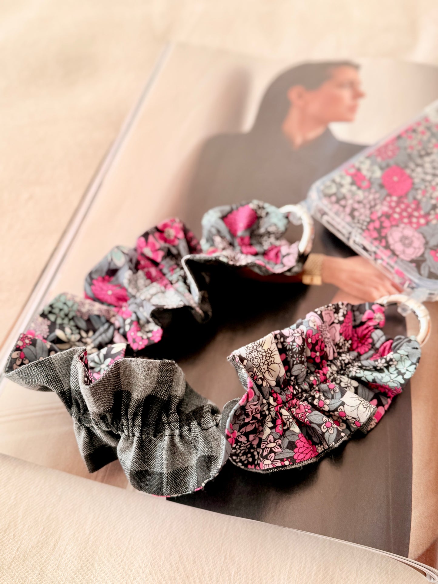 Conjunto Cuelga Movil Rizado Liberty Circus y Vichy Gris