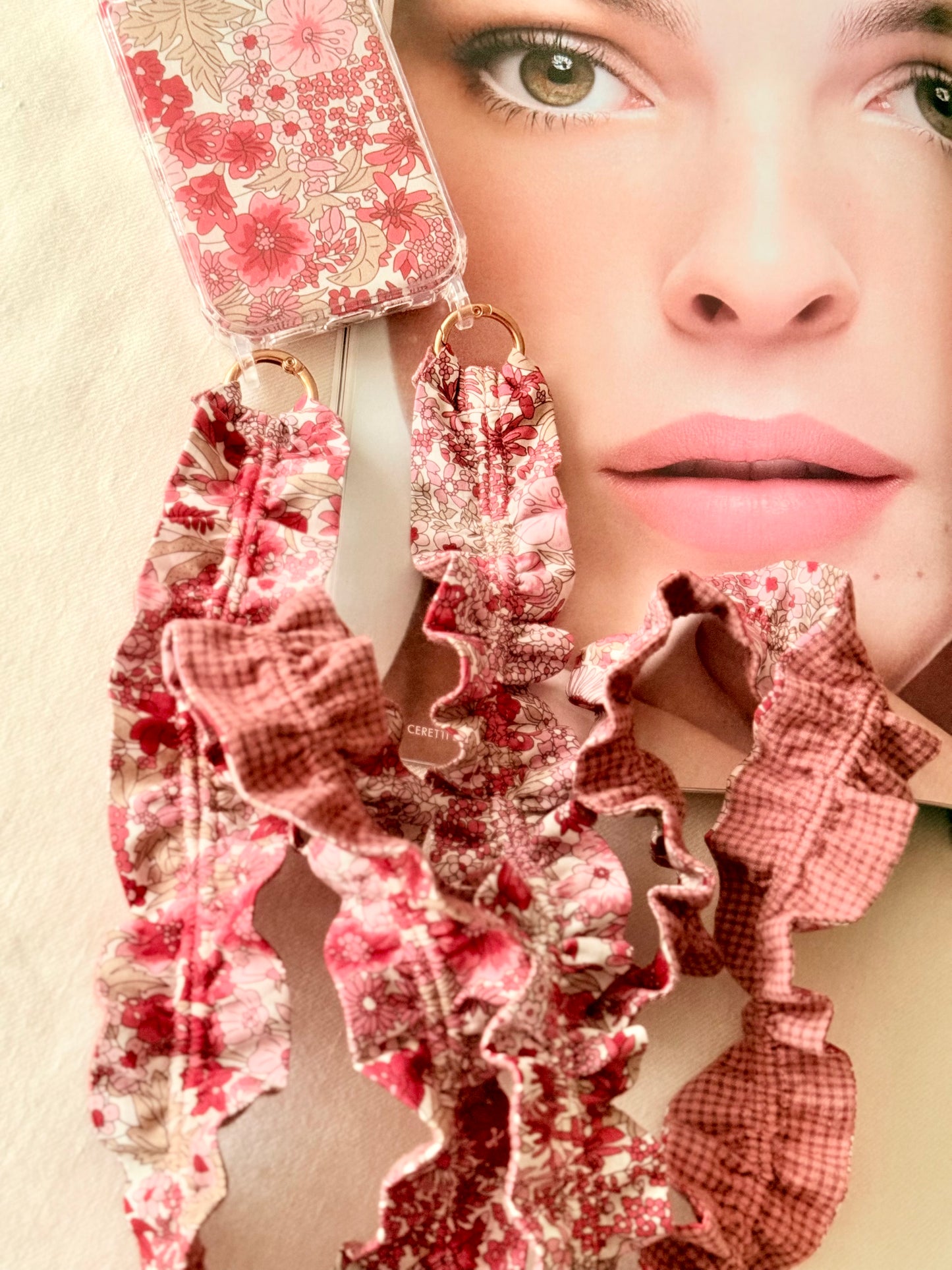 Conjunto Cuelga Móvil Liberty Toscana Frambuesa y Vichy
