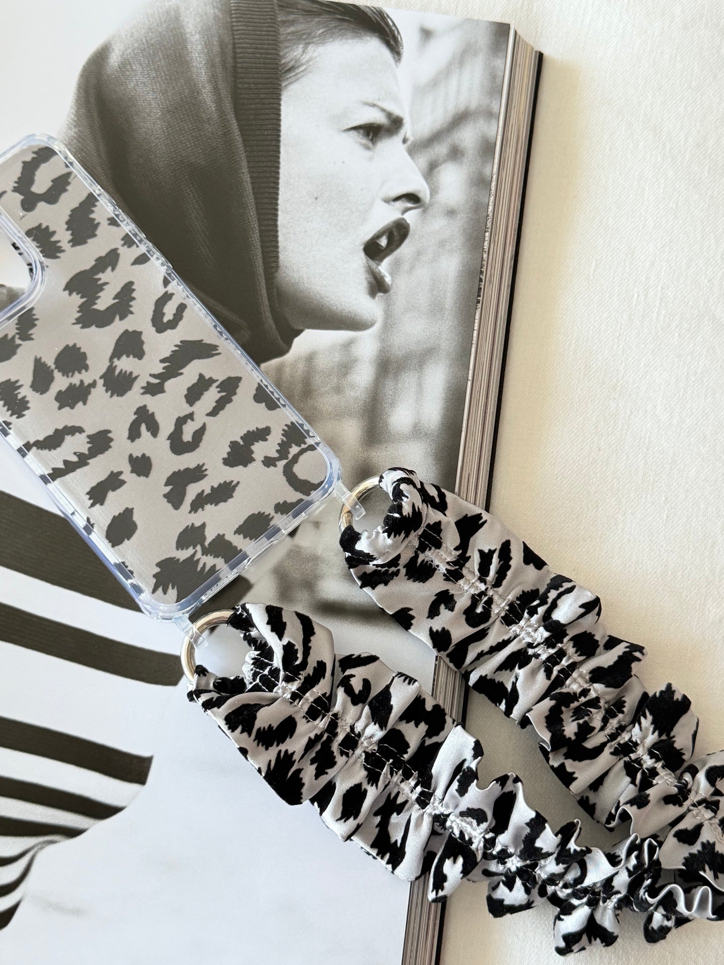 Conjunto Cuelga Movil Rizado Corto Leopardo Gris